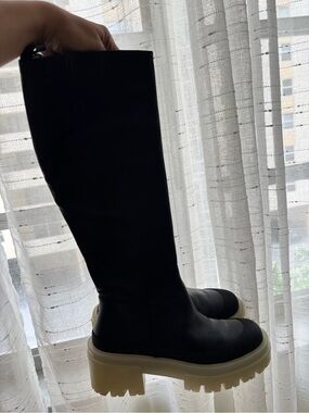 EQUITAIRE Cream Rubber Sole Boot